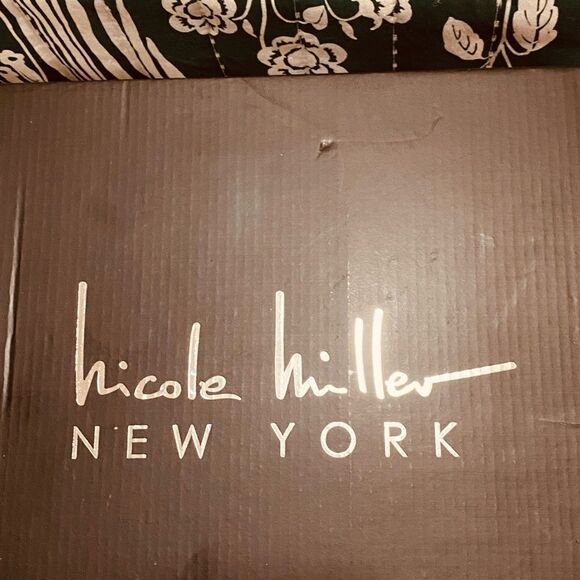 Nicole Miller Peep Toe Booties -size 8 - Picture 5 of 8